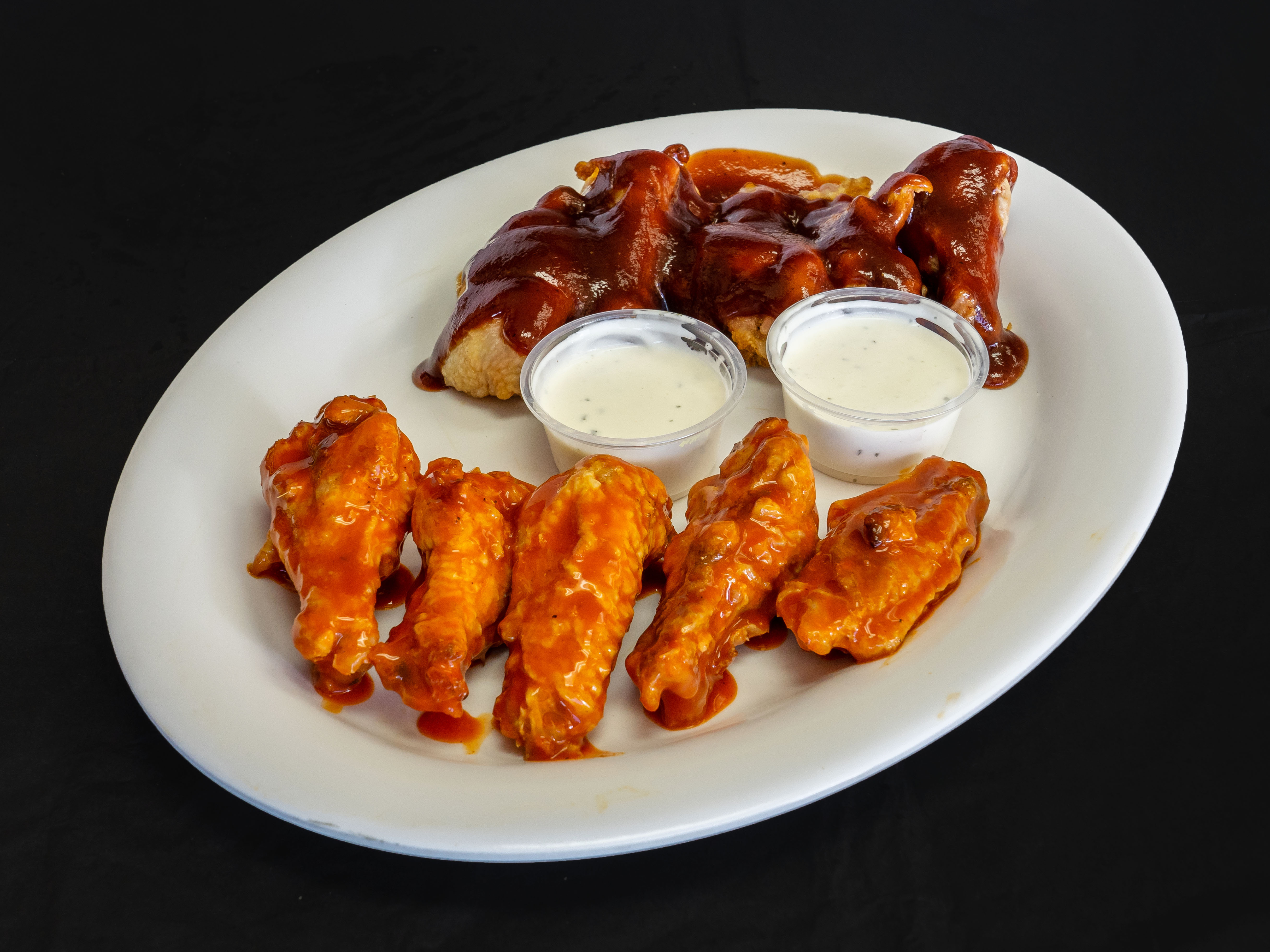 Order Wings food online from Pizza D’Amore store, Long Beach on bringmethat.com