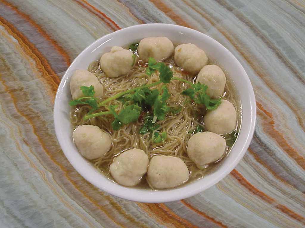 Order 122. Fish Ball Noodle Soup food online from San Sun store, San Francisco on bringmethat.com