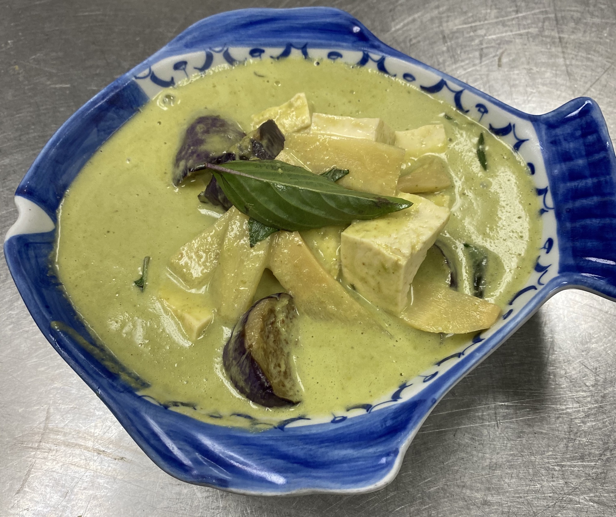Order 51. Green Curry food online from Herb and Spice Thai Cuisine store, Simi Valley on bringmethat.com