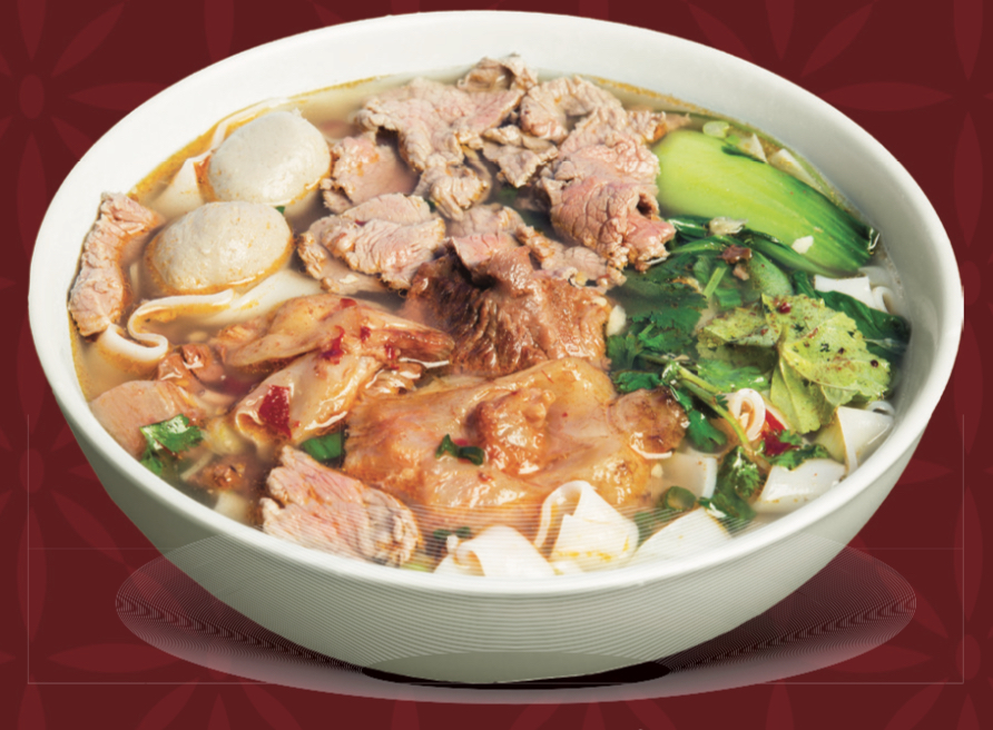 Order 11. Chiu Chow Beef Variety Big Noodle Soup food online from Kim Chuy Restaurant store, Los Angeles on bringmethat.com