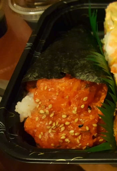 Order Salmon Roll food online from Omiya Sushi II store, Brooklyn on bringmethat.com