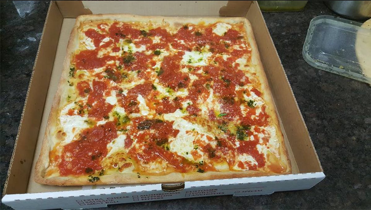 Order Brooklyn Sicilian Pizza - Pizza food online from Supreme Pizza & Grill store, Lumberton on bringmethat.com