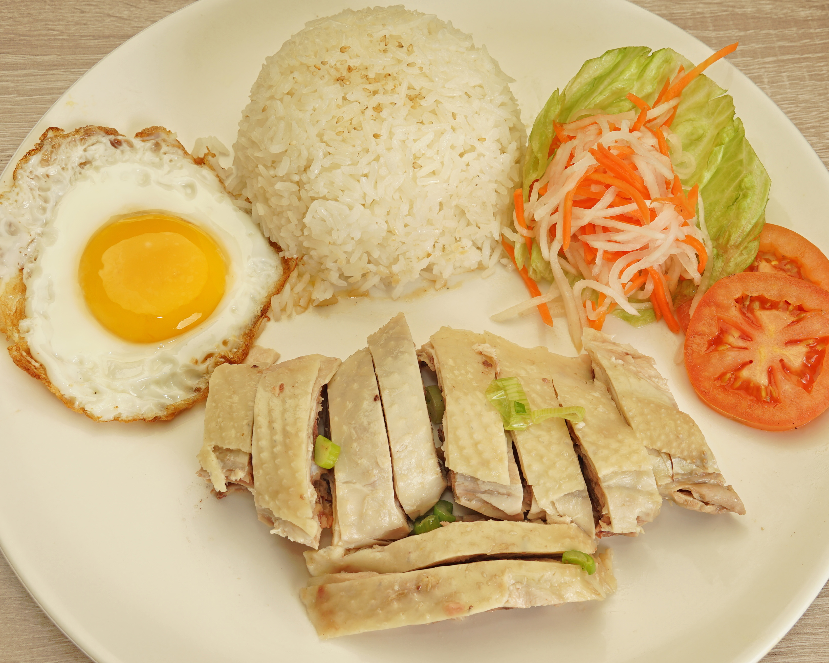 Order R1. Steamed Chicken Rice Plate 白切黃毛雞飯 food online from Phosure store, San Francisco on bringmethat.com