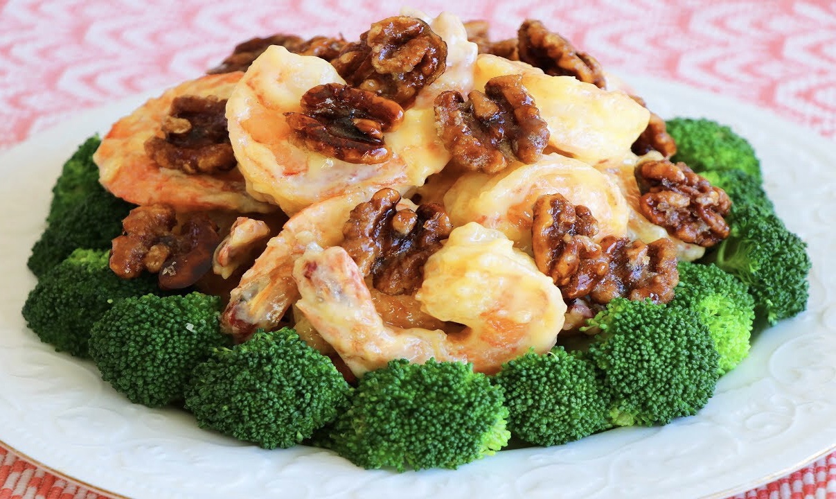 Order Crispy Shrimp with Walnut 奶油核桃虾 food online from Grand Sichuan store, Jersey City on bringmethat.com