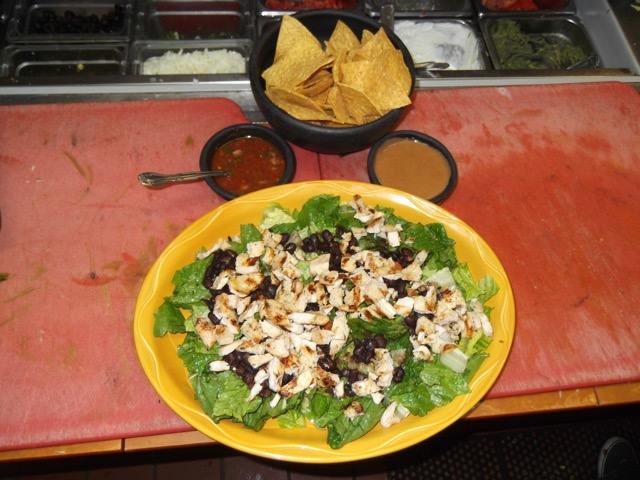 Order Grilled Chicken Salad food online from El Paraiso Mexican Grill store, Snohomish on bringmethat.com