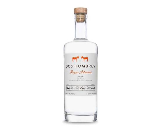 Order Dos Hombres 750ml food online from Rocky Liquor store, Claremont on bringmethat.com
