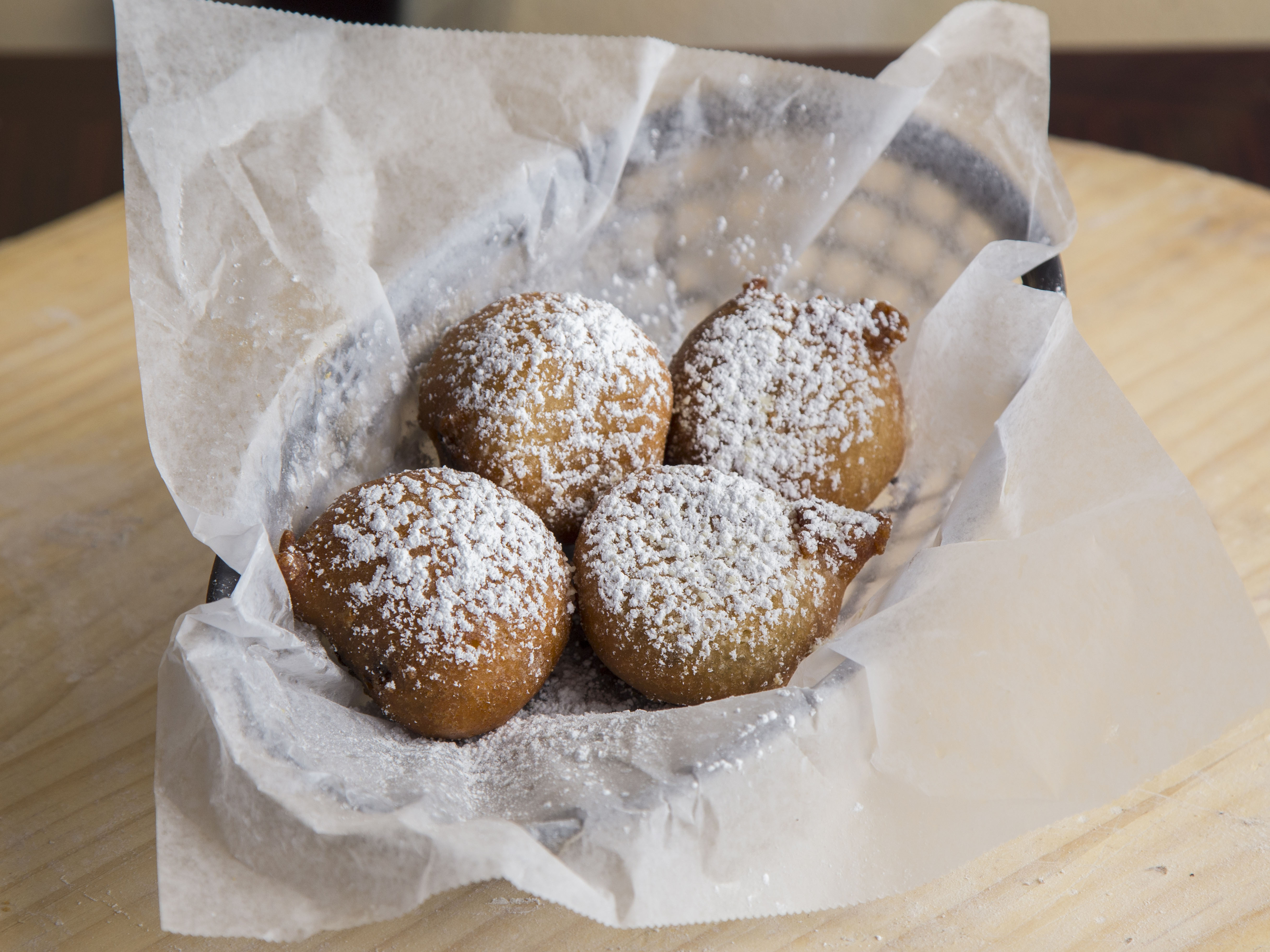 Order Fried Oreos food online from Spinelli's Pizzeria store, Louisville on bringmethat.com