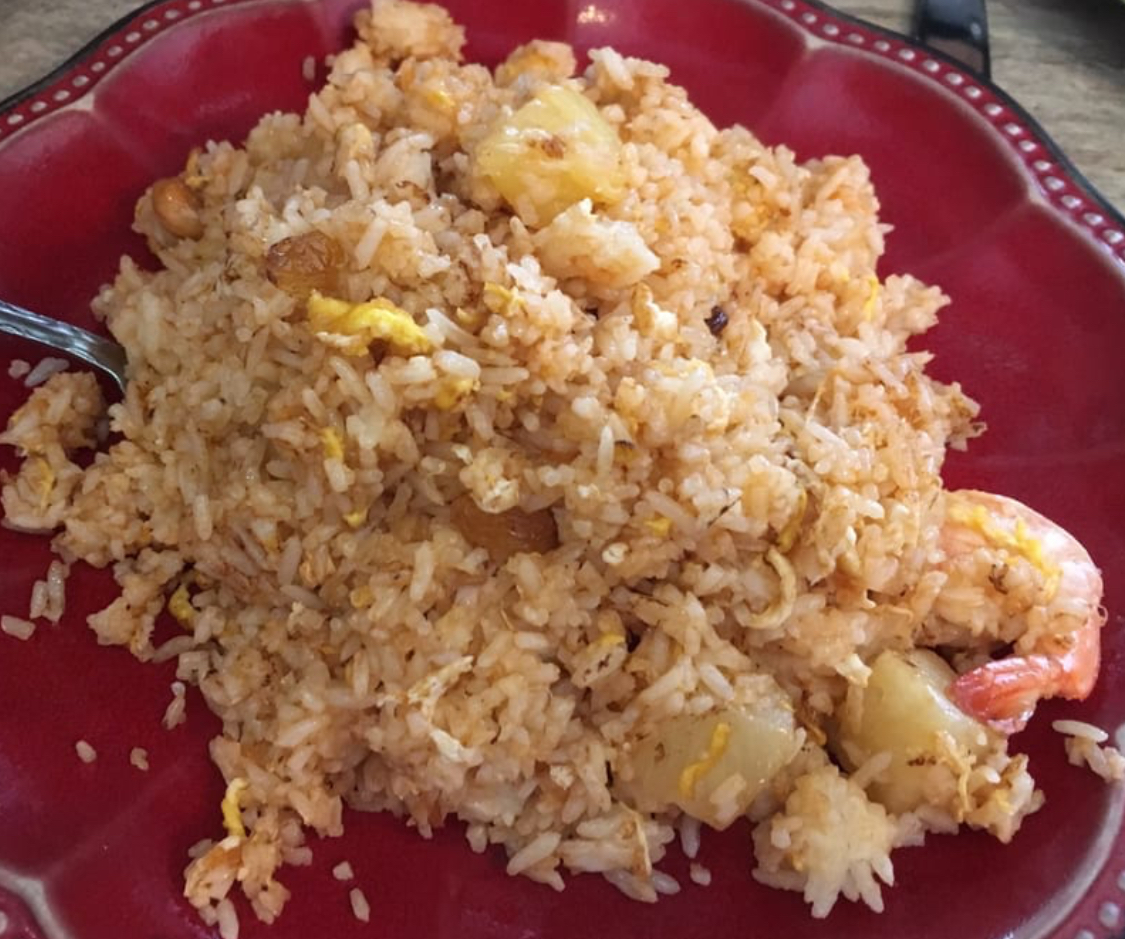 Order Pineapple Fried Rice Dinner food online from Green Papaya store, River Edge on bringmethat.com