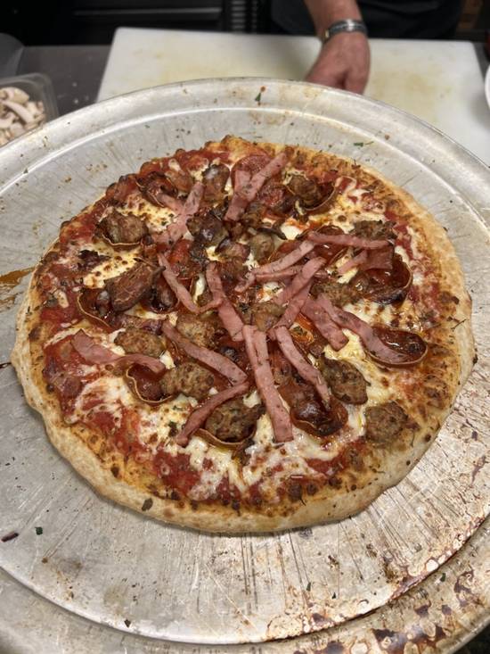 Order Mamma Meata Pizza 14 inch food online from Beef 'O' Brady's store, Apollo Beach on bringmethat.com