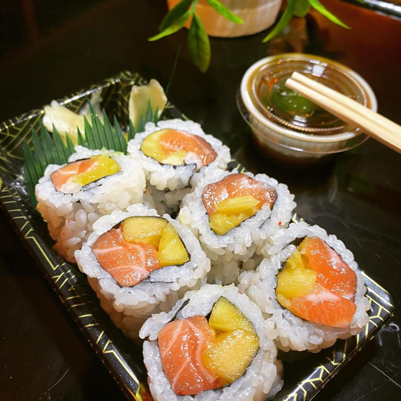 Order Salmon Mango Roll food online from Sushi sushi store, New York on bringmethat.com