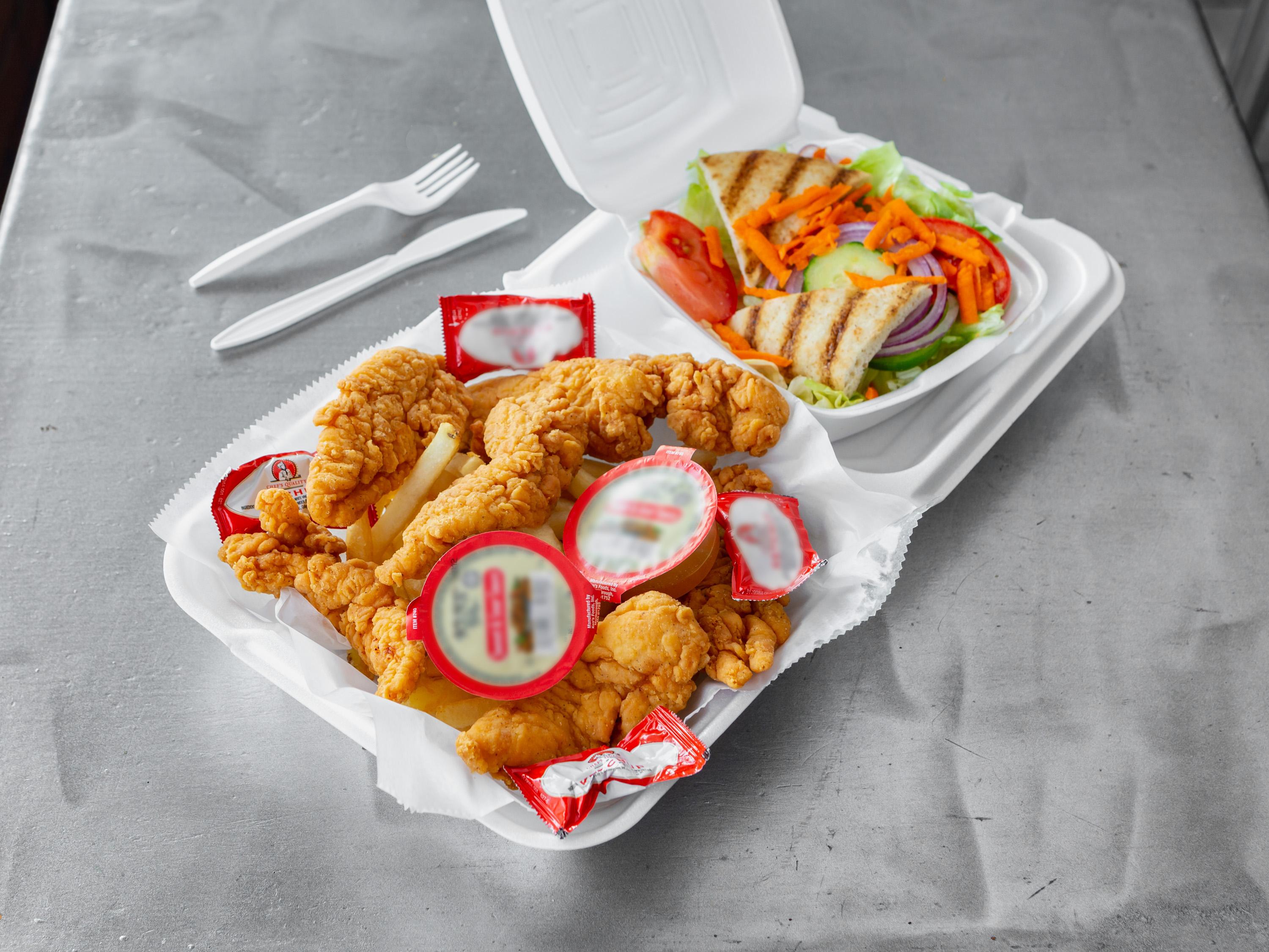 Order Chicken Fingers Dinner food online from Family Style Pizza store, Framingham on bringmethat.com