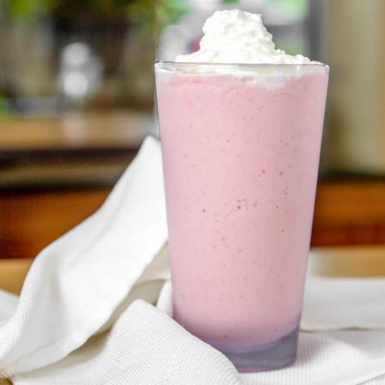Order Smoothie food online from Sunny Street Cafe store, Columbus on bringmethat.com
