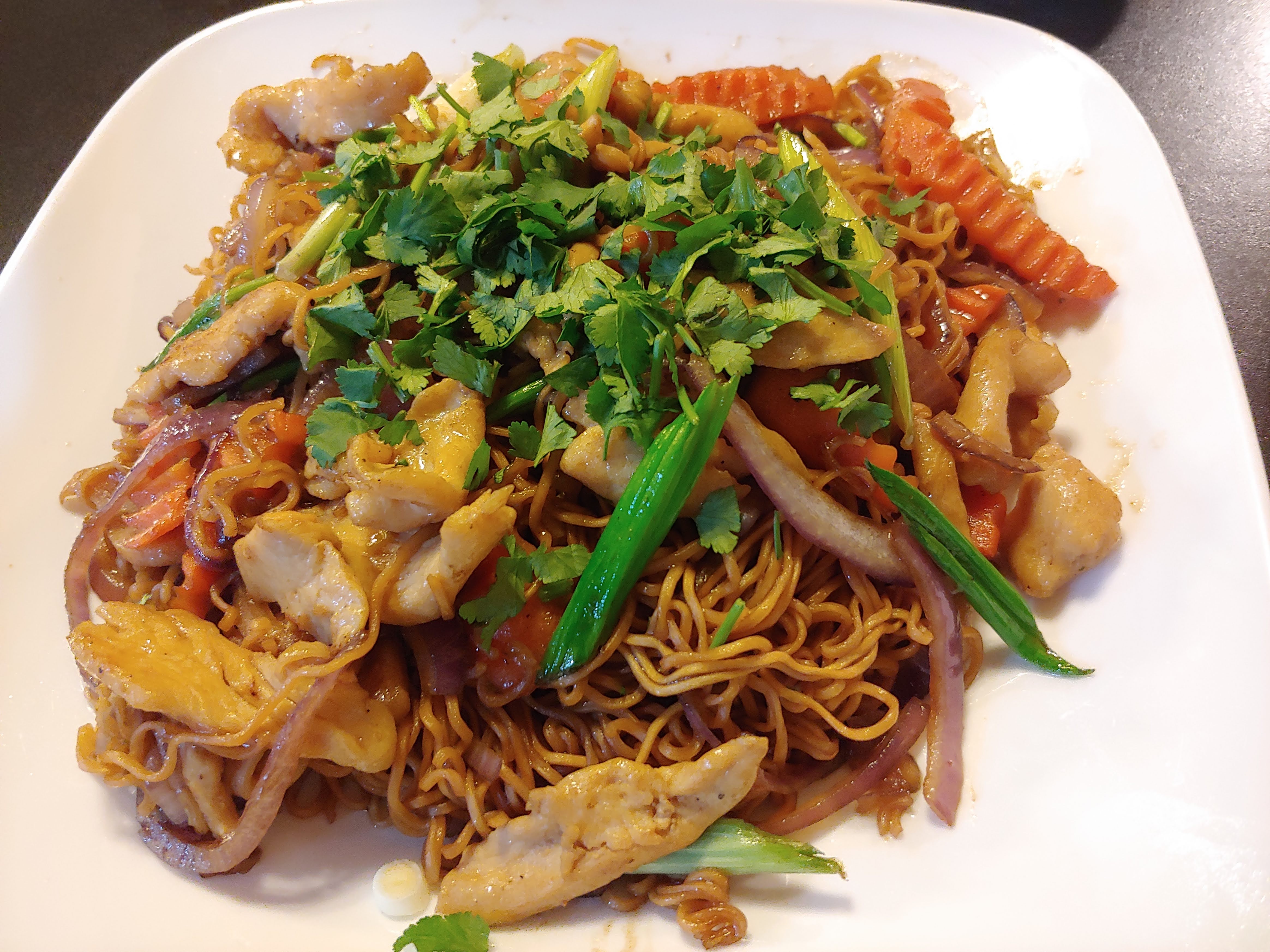 Order Chiang Mai Noodles food online from Rice Palace store, Eau Claire on bringmethat.com
