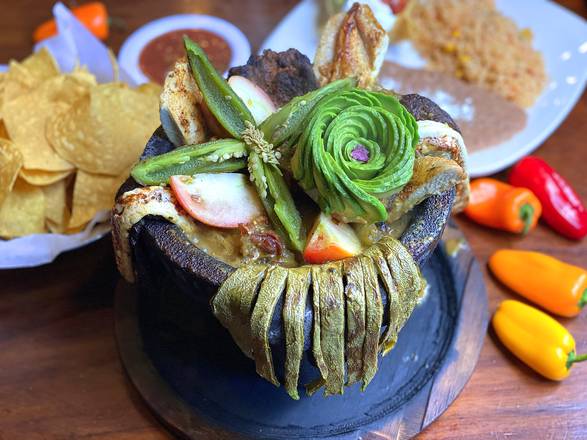 Order King Molcajete food online from Pepe’S Mexican Bar & Grill store, Lawrenceville on bringmethat.com