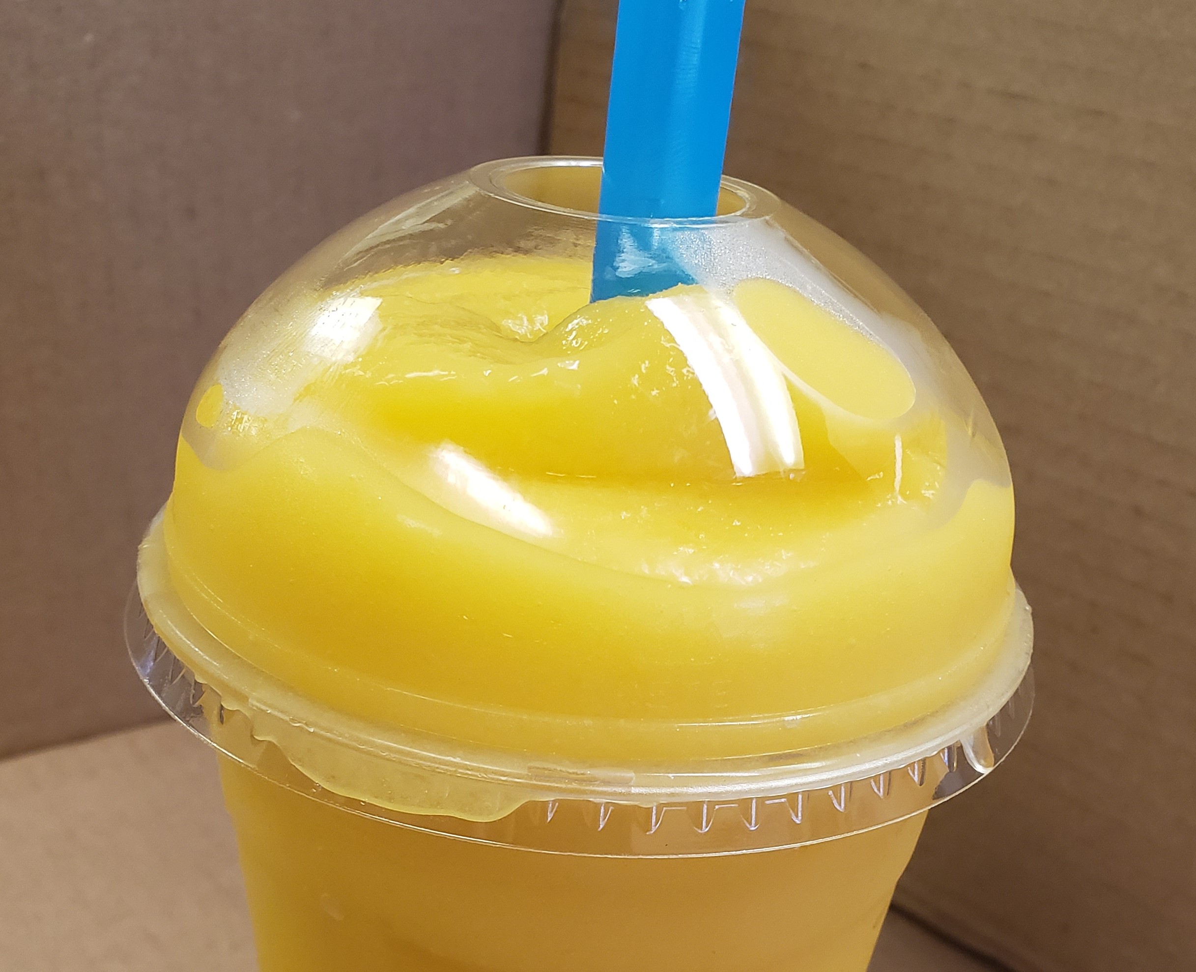 Order Mango Smoothie food online from Golden Chef Chinese Kitchen store, Chicago on bringmethat.com