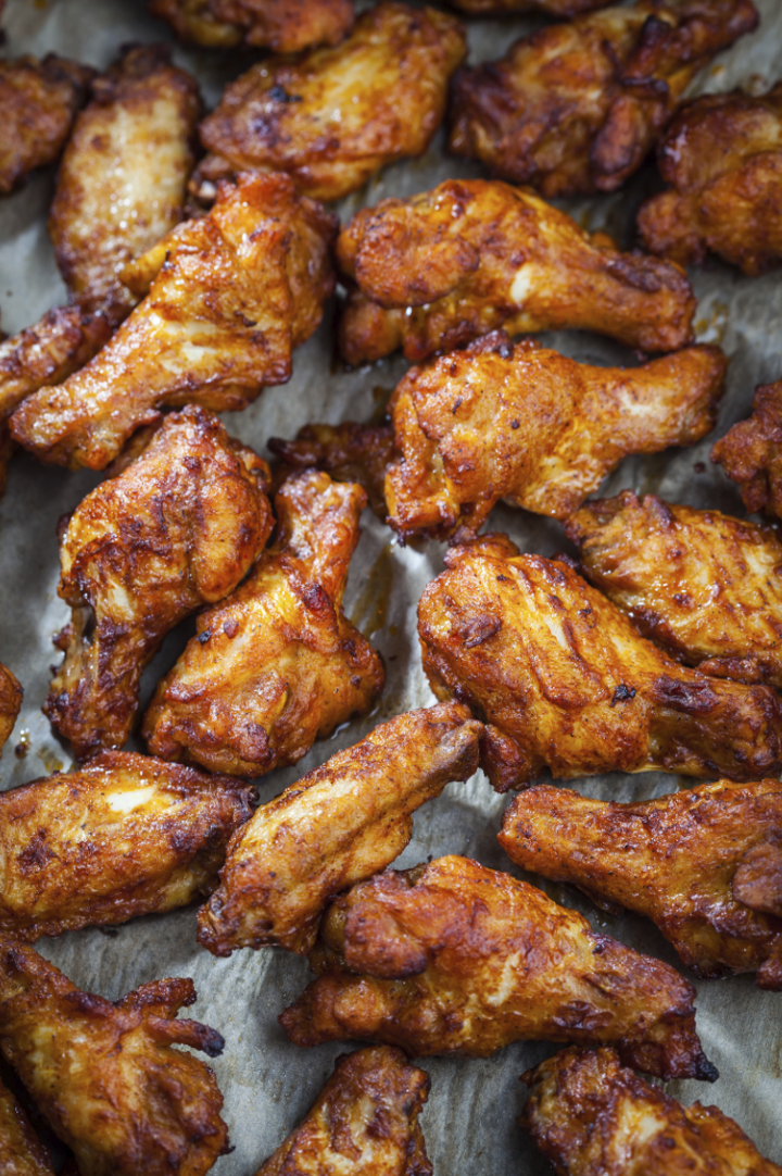 Order 18pc Wings food online from 10 Pizza store, Falls Church on bringmethat.com