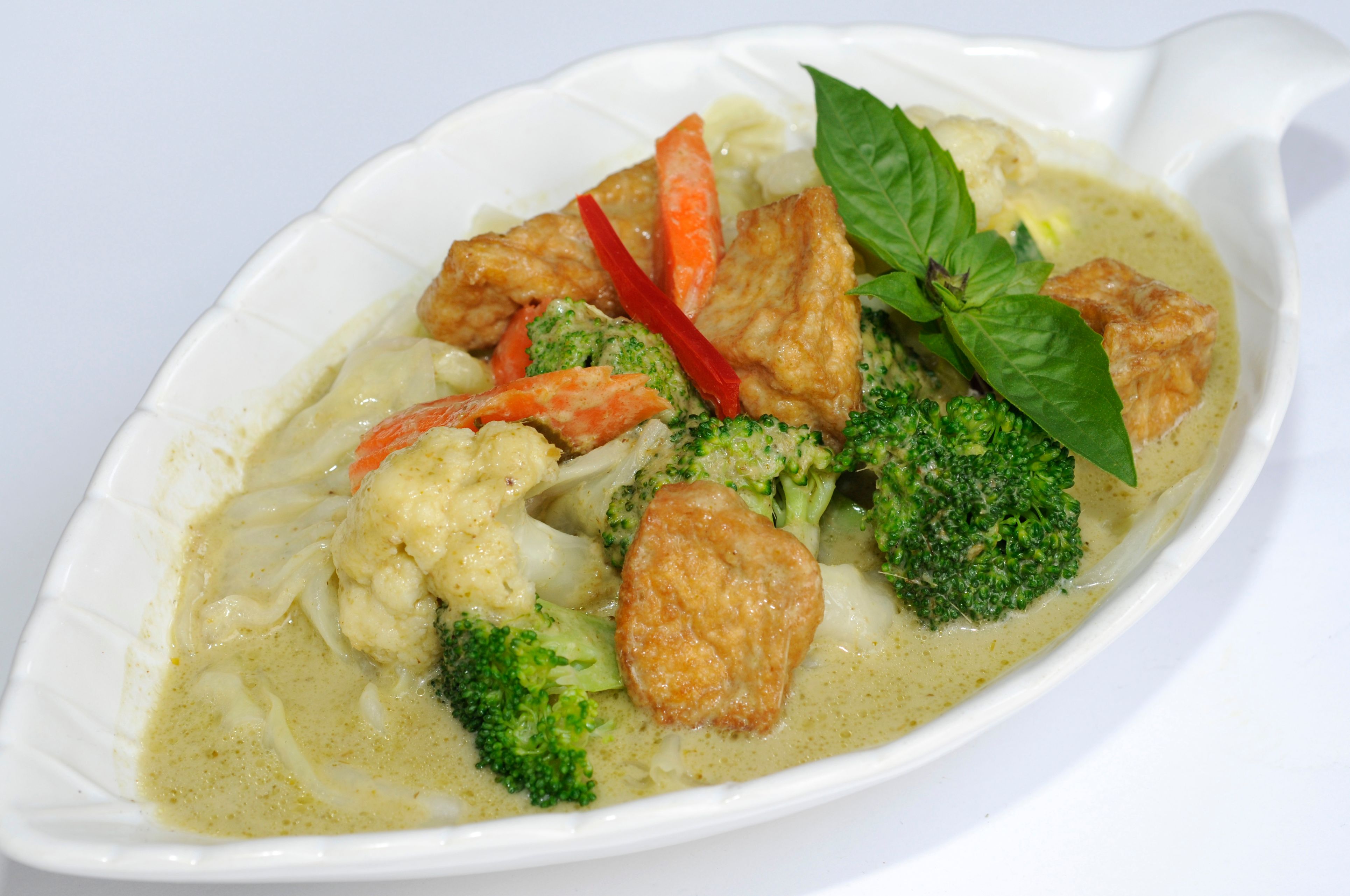 Order 107. Veggie Green Curry food online from Thai Chef 2 store, San Francisco on bringmethat.com