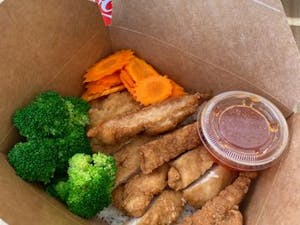 Order Chicken Box food online from South Sea Thai Kitchen store, Abington on bringmethat.com