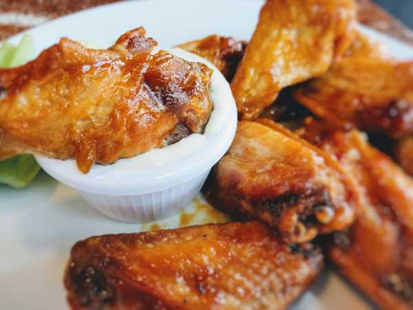 Order Traditional Buffalo Wings food online from Joe Squared Pizza & Bar store, Baltimore on bringmethat.com