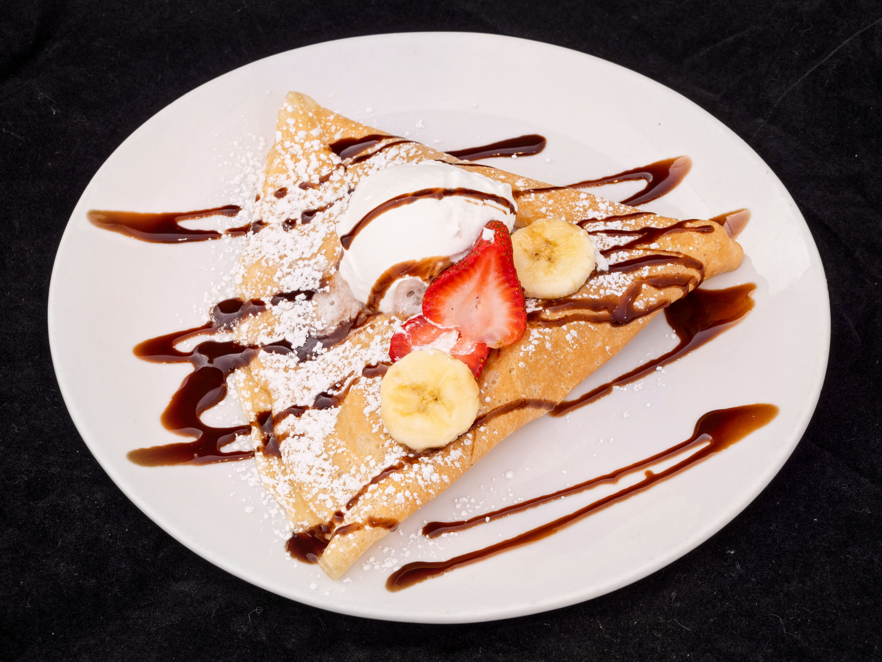 Order Nutella Berry Bonanza Crepe food online from Crepes Du Nord store, Bridgewater Township on bringmethat.com