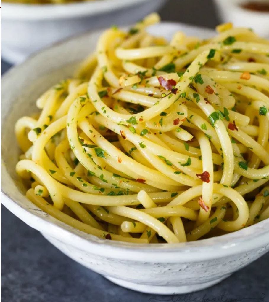 Order Pasta with Garlic & Olive Oil Sauce - Pasta food online from Lunetta pizza store, New York on bringmethat.com