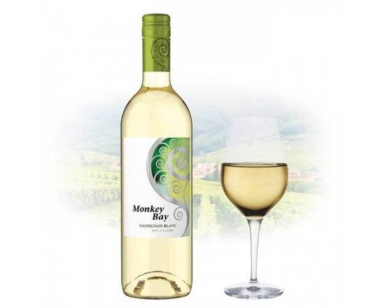 Order Monke Bay, Sauvignon Blanc · 750 mL food online from House Of Wine store, New Rochelle on bringmethat.com