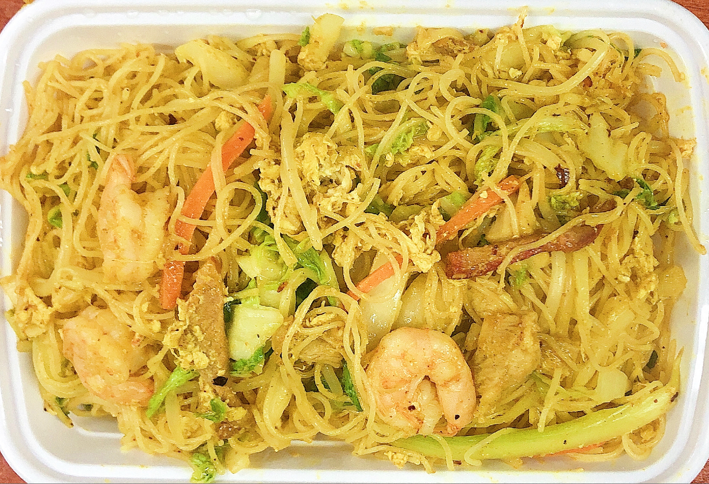 Order 45. Singapore Chow Mai Fun 新加坡米粉 food online from Happy Garden Chinese Restaurant store, BRONX on bringmethat.com