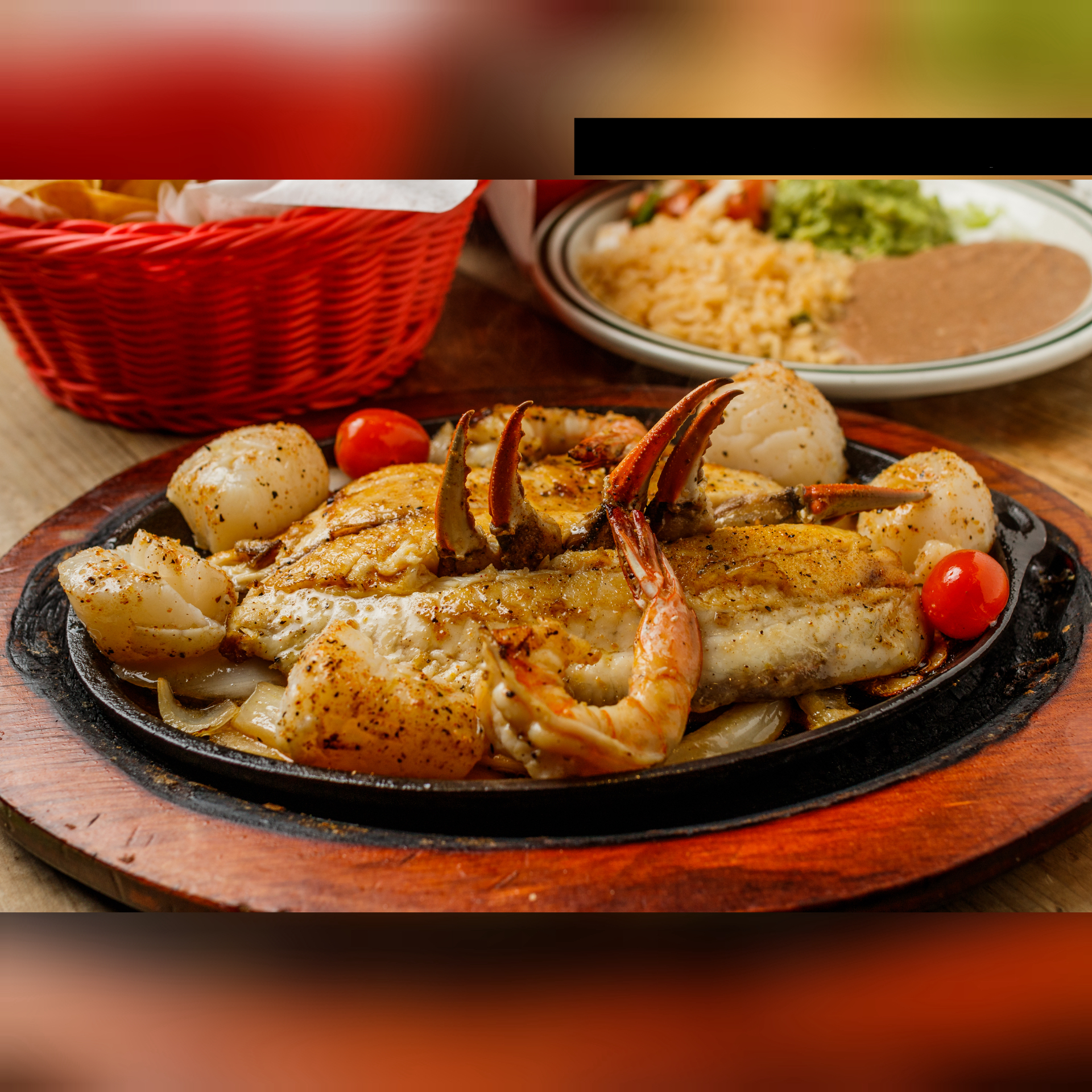 Order Broiled Seafood Platter Special food online from San Lorenzo Mexican Restaurant & Cantina store, Kemah on bringmethat.com