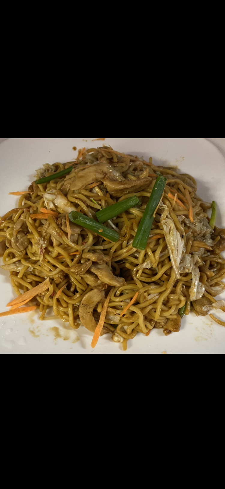 Order 43. Chicken Lo Mein (L) food online from New China Express store, Newport News on bringmethat.com