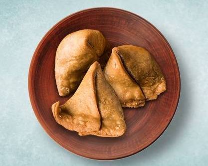 Order Vegetarian Samosa  food online from Eternal Clay Pot store, Youngstown on bringmethat.com