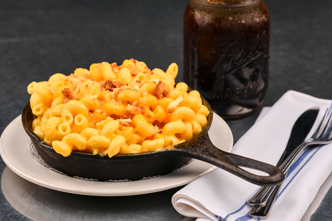Order Classic Mac 'n Cheese food online from Skillet Diner store, Seattle on bringmethat.com