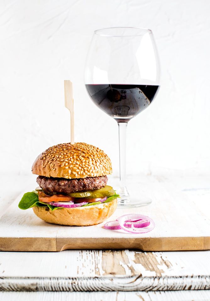 Order The Classic Burger food online from Theo Steaks & Seafood store, Highland on bringmethat.com