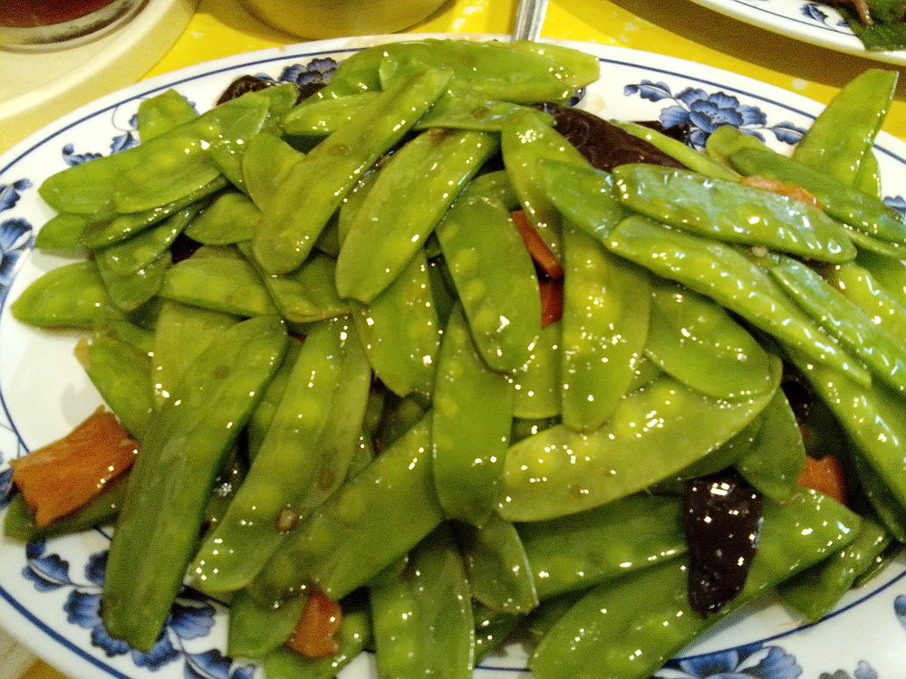 Order Black Fungus with Snow Peas Special food online from Shandong Restaurant store, Oakland on bringmethat.com