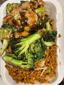 Order L28. Beef with Broccoli food online from Asian Taste store, Baltimore on bringmethat.com