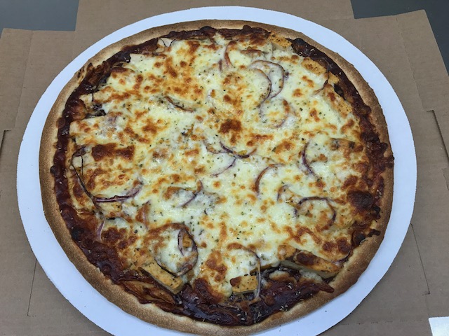 Order BBQ Chicken Pizza food online from Papa Saverios Pizzeria store, Rolling Meadows on bringmethat.com