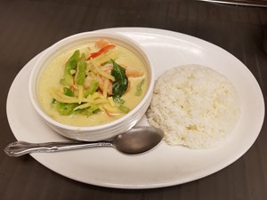 Order Green Curry food online from Simply Thai store, Fort Collins on bringmethat.com