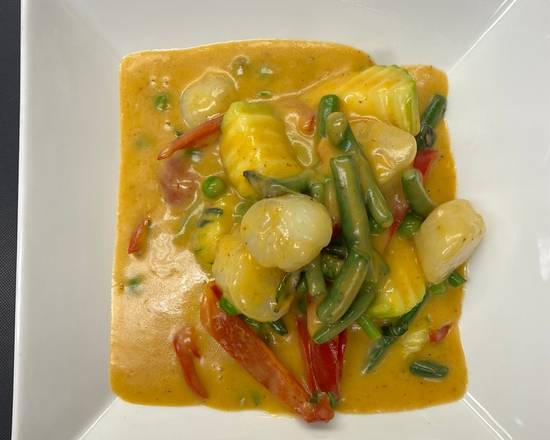 Order Red Curry food online from Tri Asian Taste store, Mechanicsburg on bringmethat.com