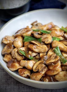 Order 6. Mushroom Chicken food online from Iron Wok store, Kansas City on bringmethat.com
