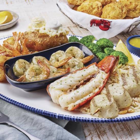 Order Seafarer's Feast food online from Red Lobster store, State College on bringmethat.com