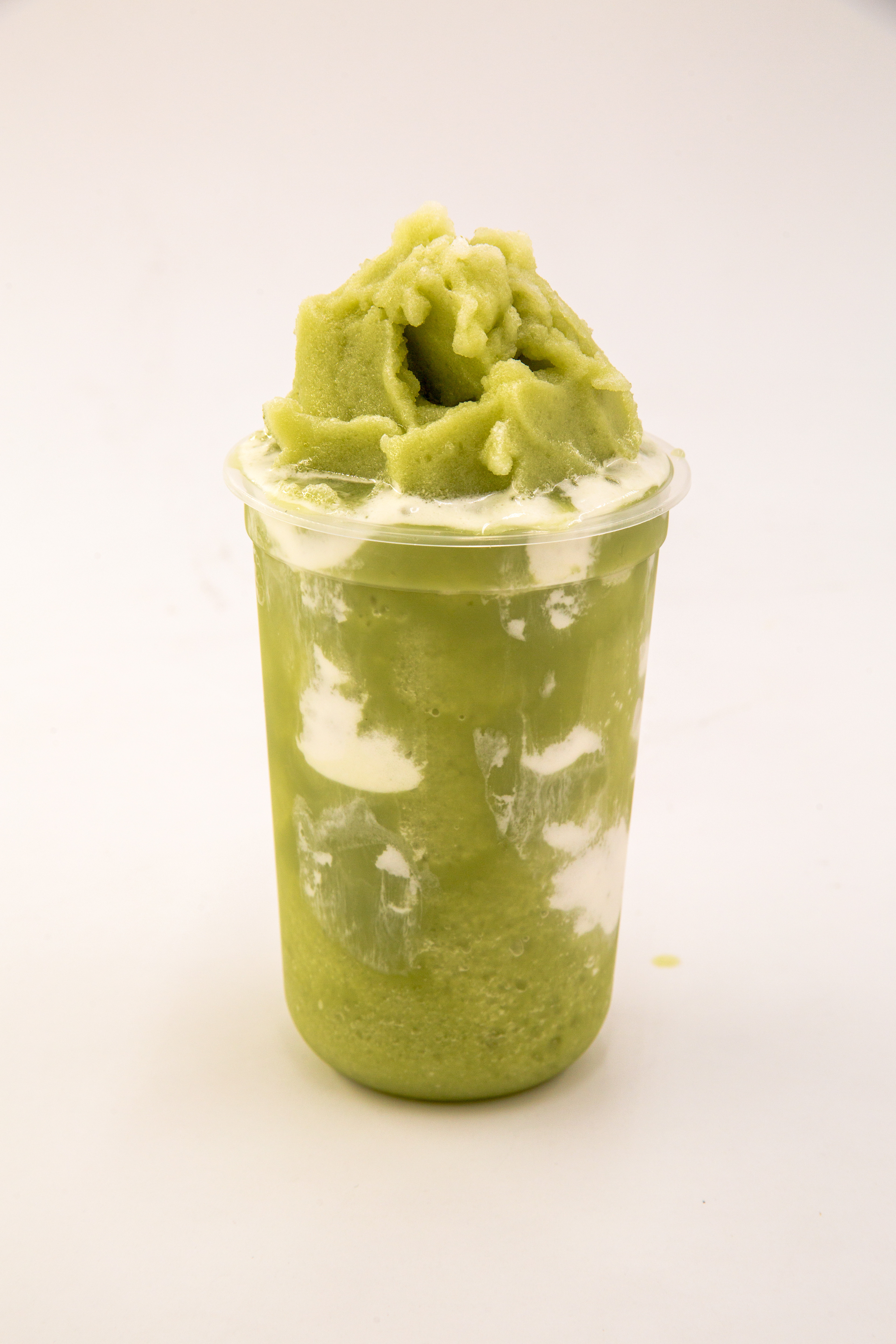 Order Matcha Smoothie food online from Momo Tea store, Anaheim on bringmethat.com