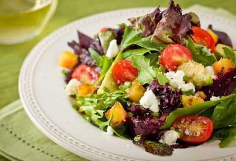 Order Garden Salad food online from Napoli Pizza store, Whitman on bringmethat.com