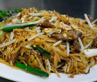 Order 52. Beef Pad Thai Noodles food online from Best Wok store, Teaneck on bringmethat.com