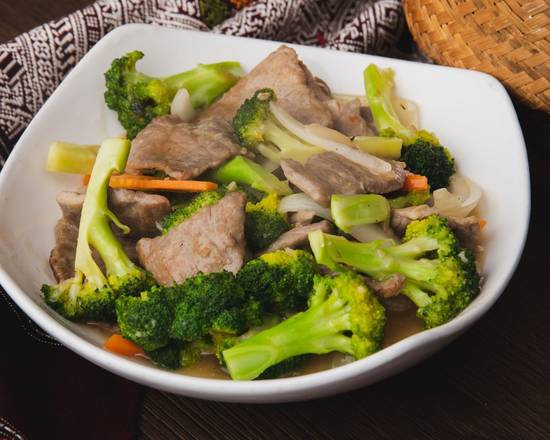 Order Broccoli Beef food online from Thai Spoons store, Sunnyvale on bringmethat.com