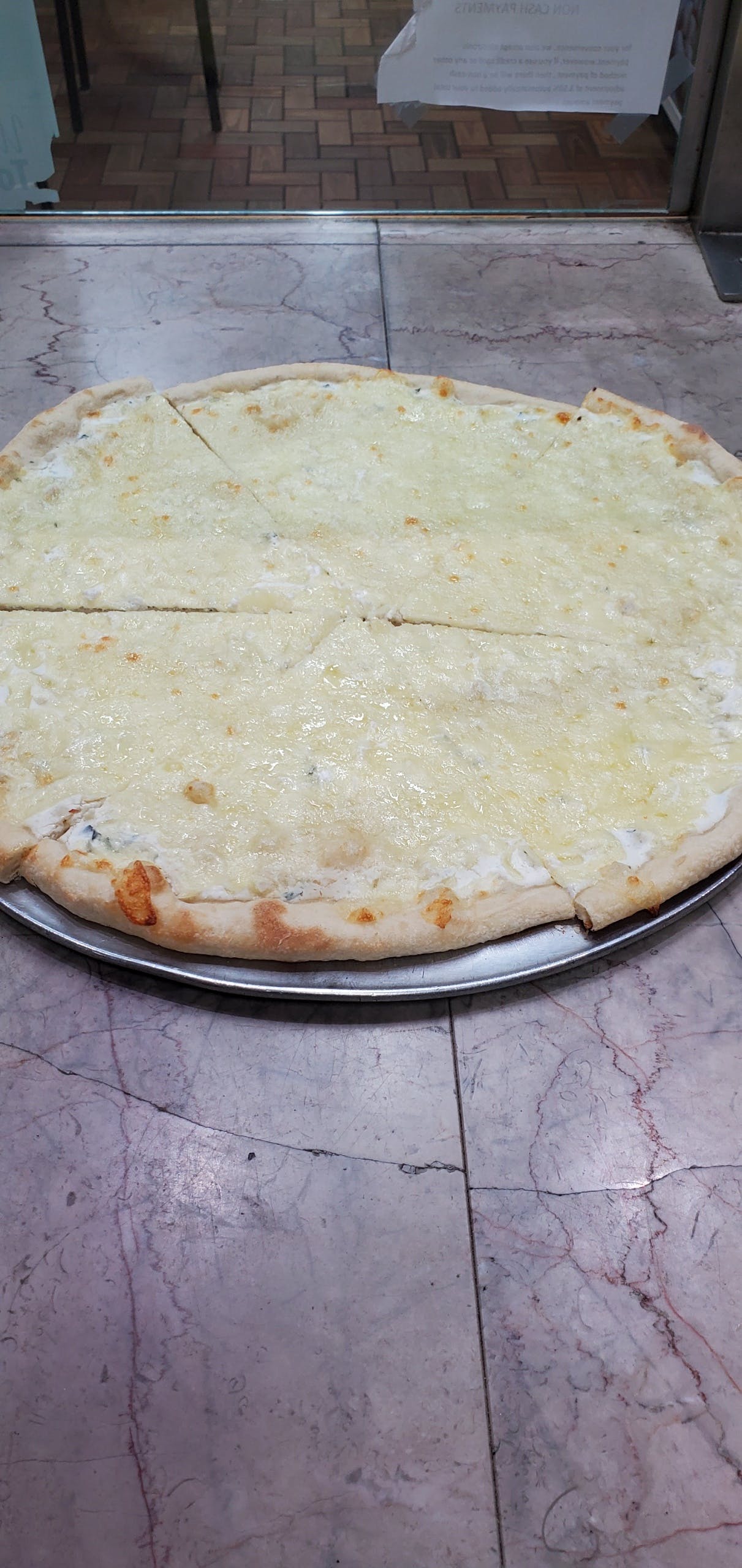 Order White Pizza with Ricotta - Personal 12'' food online from Leo Pizza Italian Restaurant store, Washington on bringmethat.com