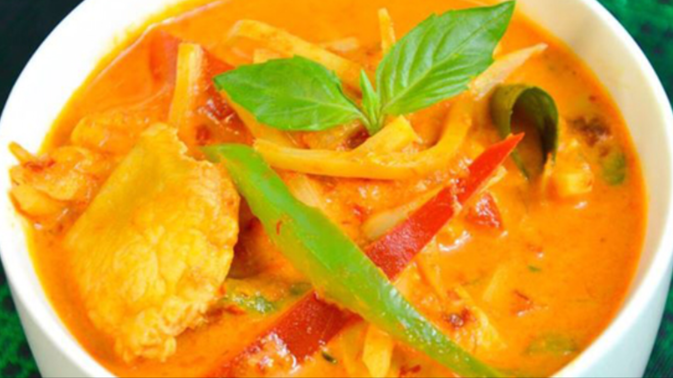Order Red Curry food online from The Dish Thai Fusion Cuisine store, Studio City on bringmethat.com