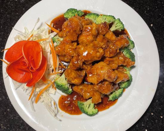 Order General Tso's Chicken food online from Red Door Chinese Eatery store, St. Louis on bringmethat.com
