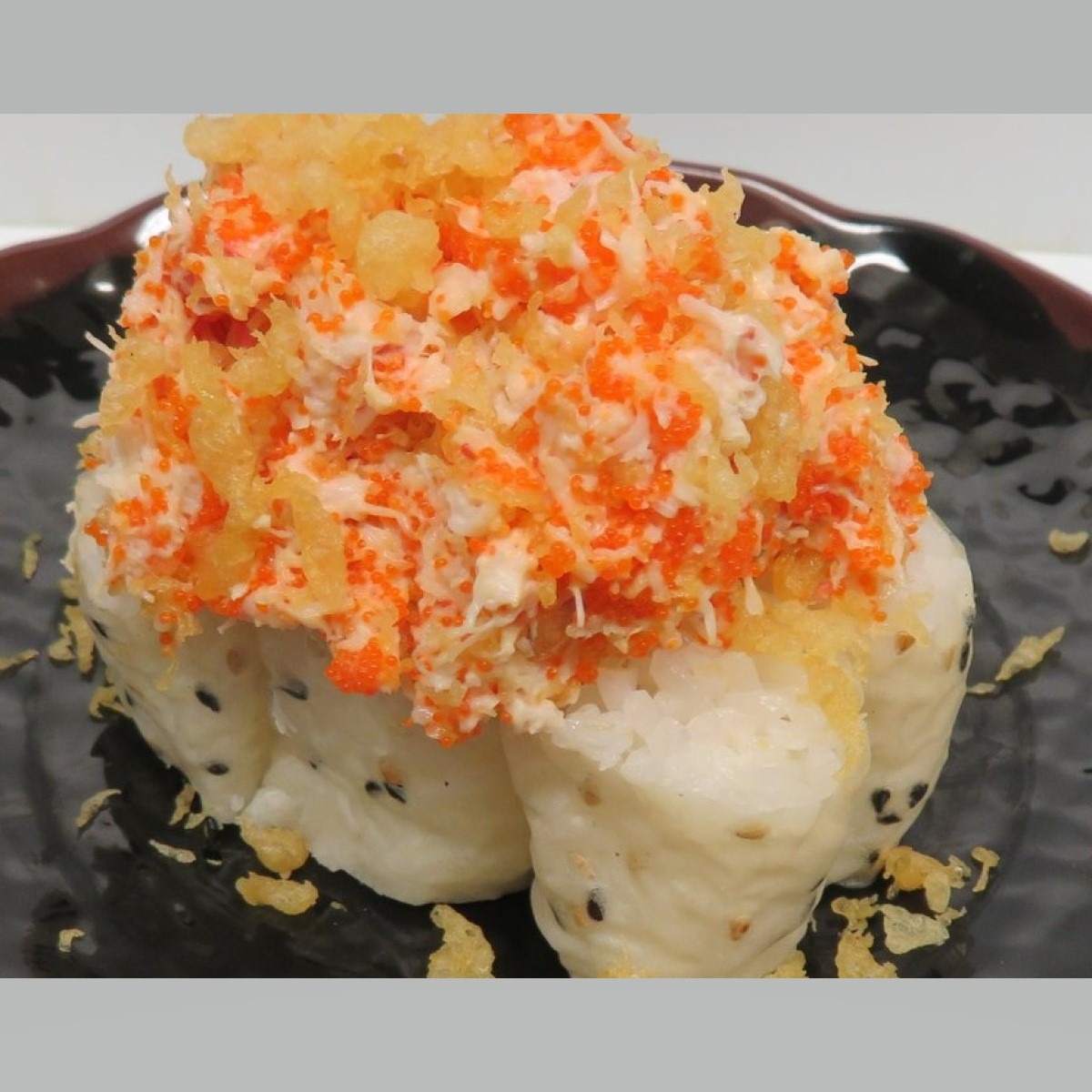 Order Crunchy Crab California Roll food online from Noshi Sushi store, Los Angeles on bringmethat.com
