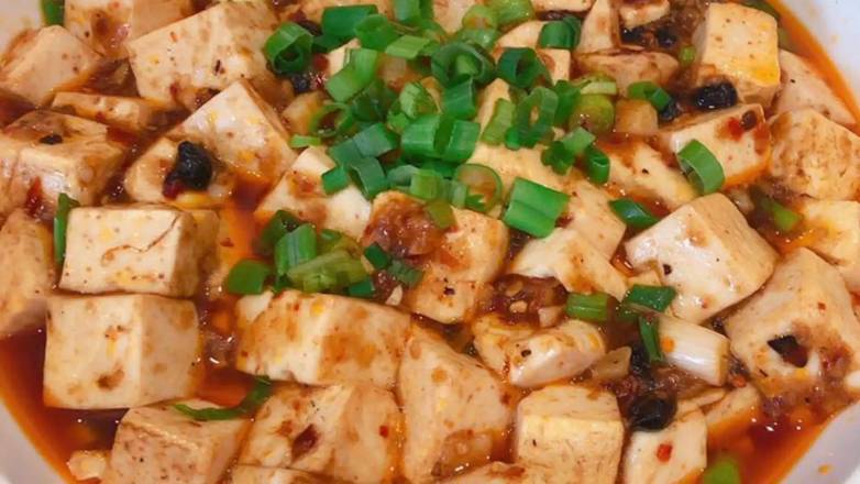 Order Ma-Po Tofu (麻婆⾖腐) food online from Red Dragon store, Concord on bringmethat.com