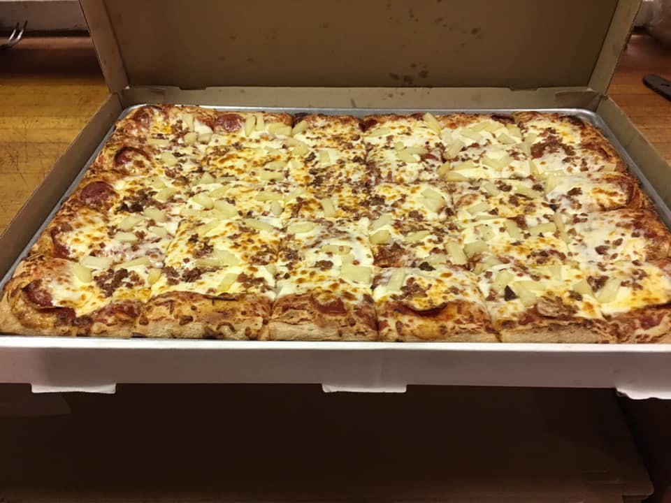 Order Hawaiian Square Pizza - Small (8 Slices) food online from Iggys Pizza store, Woodhaven on bringmethat.com