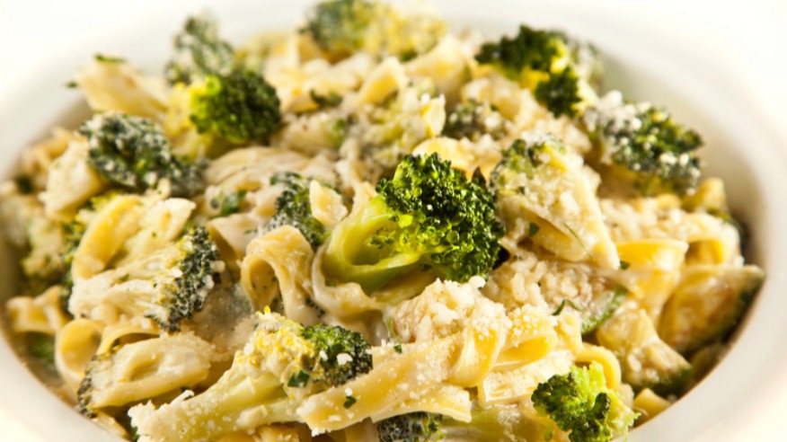 Order Chicken Broccoli Pasta food online from Caeser Italian Restaurant store, Nashville on bringmethat.com